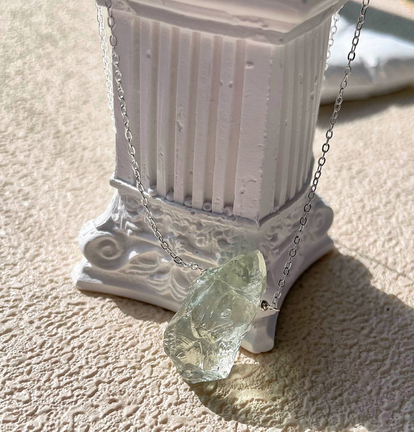 Green crystal rough stone